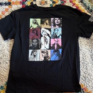 Taylor Swift eras tour T-shirt medium